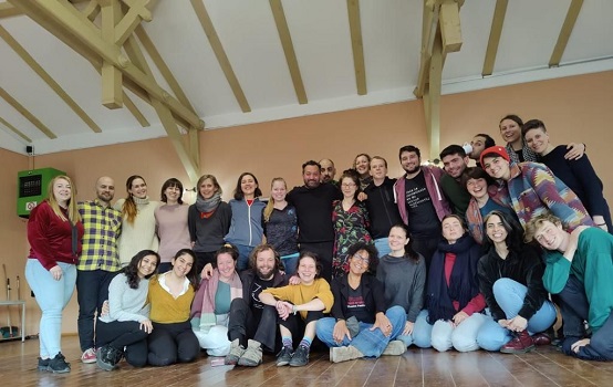 Cleo rompe le catene grazie al Teatro